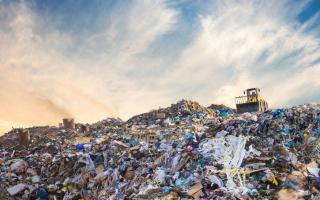 Council bosses want a meeting with the Scottish Government over an upcoming landfill ban