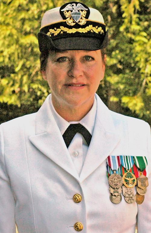 Helensburgh Advertiser: Brenda in her US Navy commander's uniform