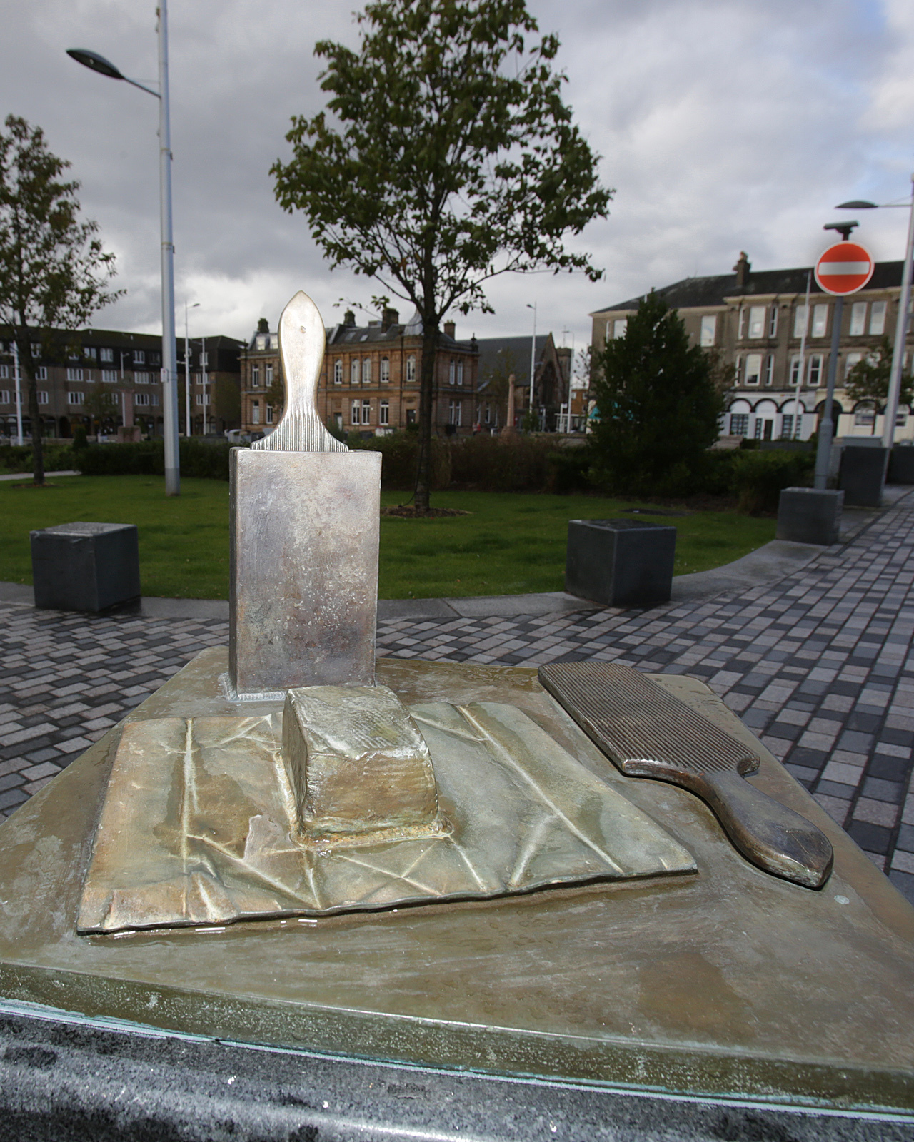 Helensburghs Outdoor Museum features a series of sculptures mounted on plinths around Colquhoun Square